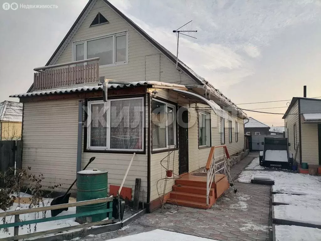 Дом в Кызыл, улица Рихарда Зорге (65.8 м) - Фото 1