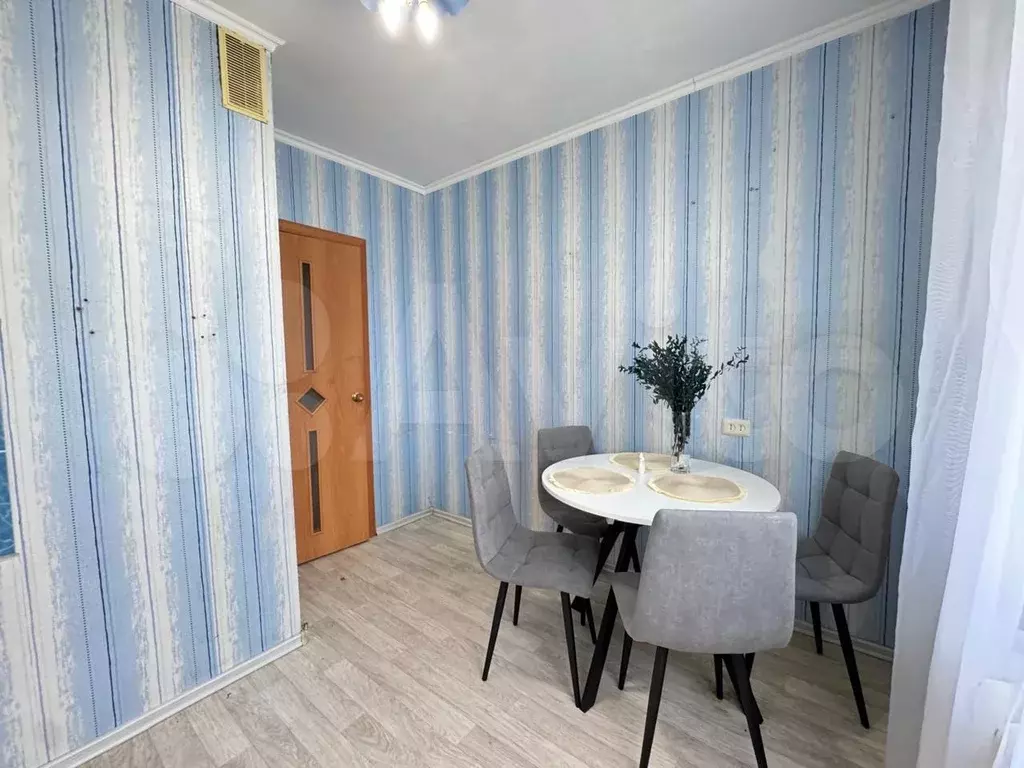 2-к. квартира, 55 м, 5/9 эт. - Фото 1