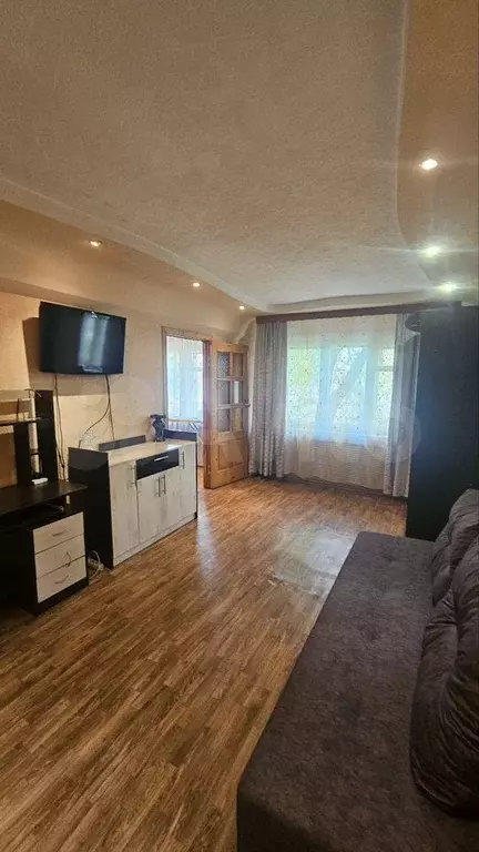2-к. квартира, 45 м, 1/5 эт. - Фото 0