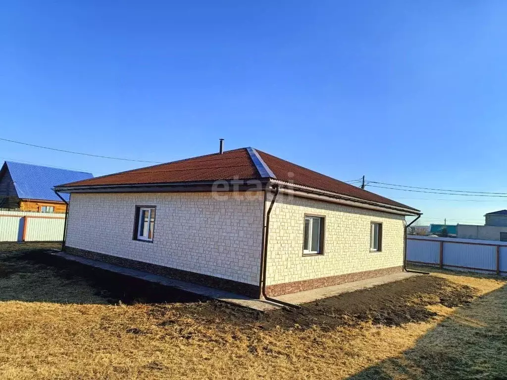 Дом в Иркутская область, Иркутский муниципальный округ, с. Хомутово ... - Фото 0