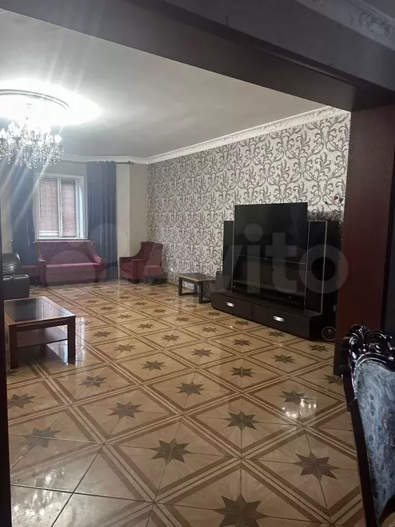 Дом 450 м на участке 6 сот. - Фото 0