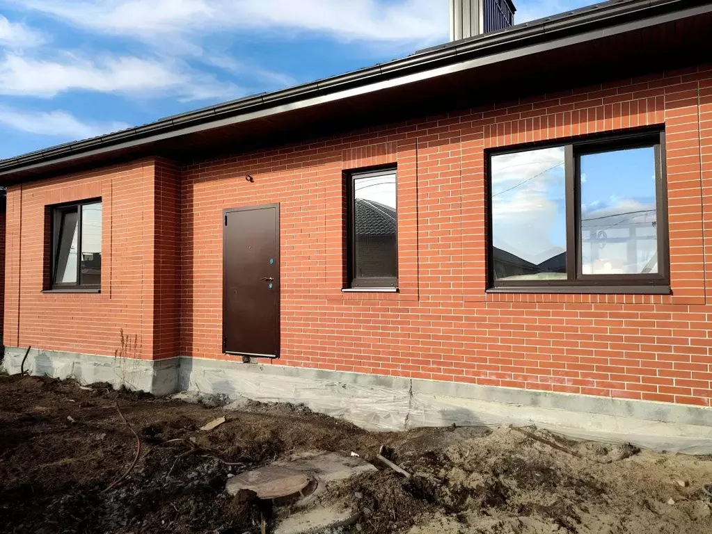 Дом в Ростовская область, Батайск Ейская ул. (105 м) - Фото 1