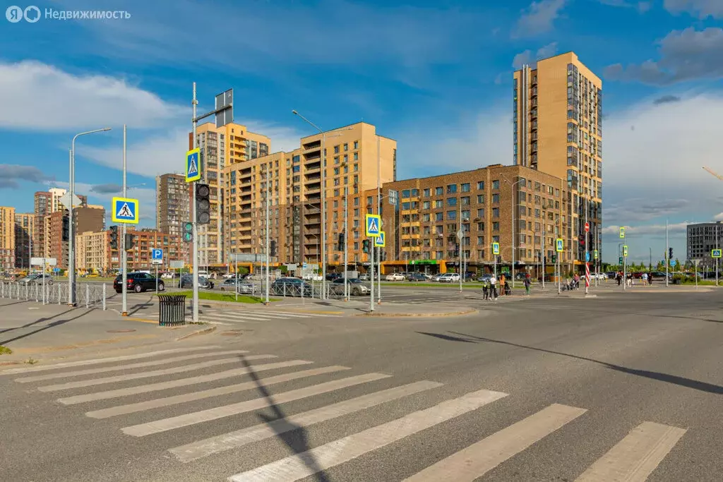 1-комнатная квартира: Тюмень, улица Фармана Салманова, 12 (38 м) - Фото 1