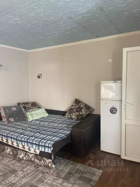 Дом в Крым, Симферопольский район, Гвардейское пгт  (30 м) - Фото 1