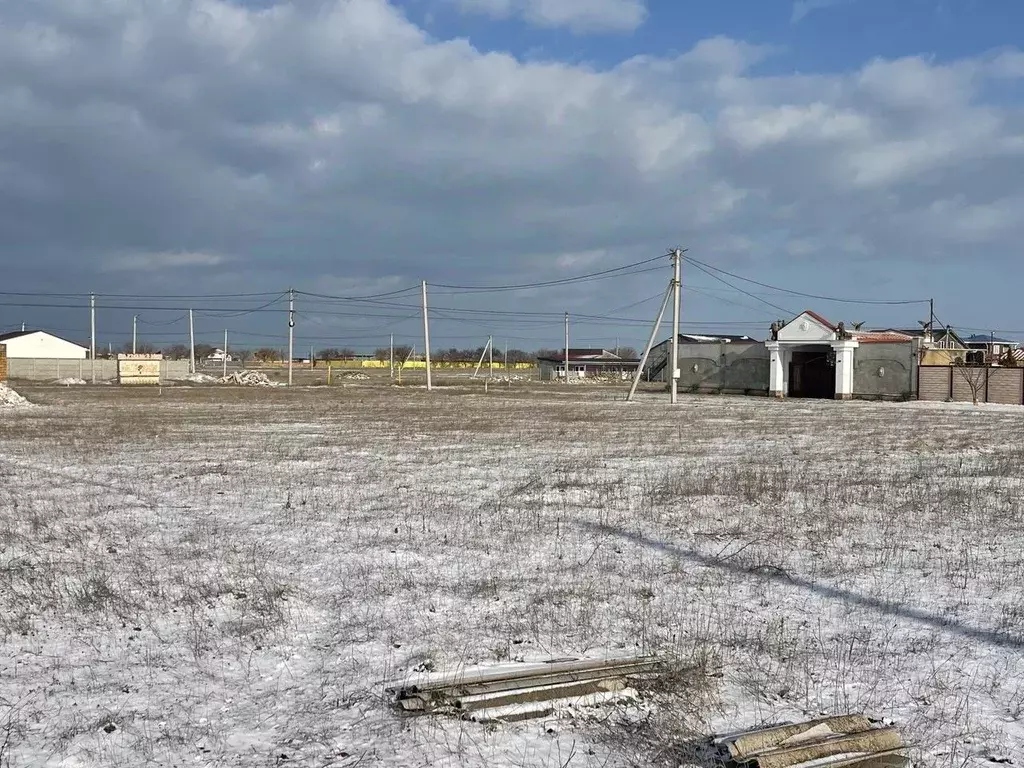 Участок в Крым, Черноморский район, с. Новосельское ул. Амет-хан ... - Фото 1