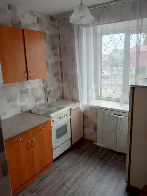 1-к. квартира, 30,6 м, 1/5 эт. - Фото 0