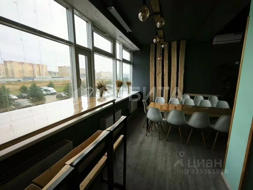 Помещение свободного назначения в Тюменская область, Тюмень ул. ... - Фото 0