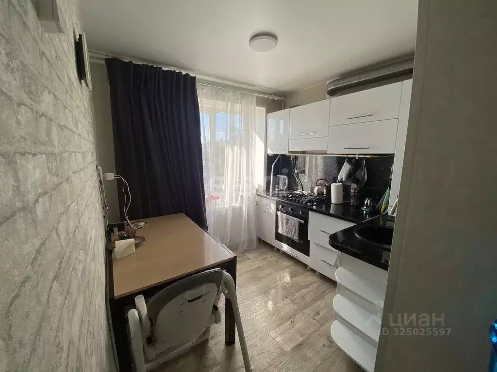 3-к кв. Удмуртия, Сарапул ул. Азина, 17 (56.5 м) - Фото 1