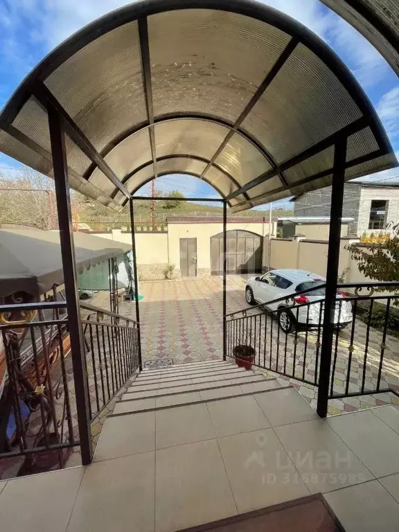 Дом в Ставропольский край, Кисловодск городской округ, пос. Аликоновка ... - Фото 1