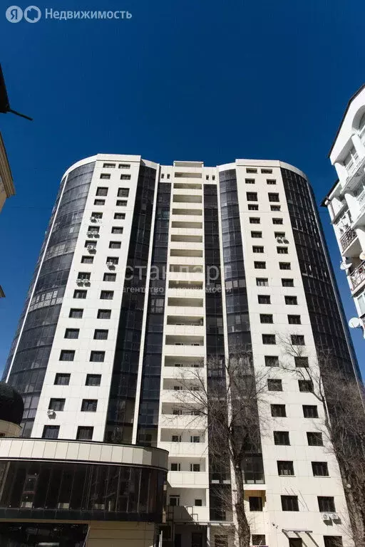 1-комнатная квартира: Пятигорск, улица Пальмиро Тольятти, 21 (64 м) - Фото 2