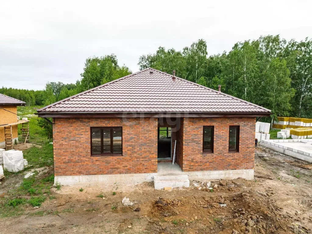 Дом в посёлок Октябрьский, улица Тихих зорь (85 м) - Фото 1