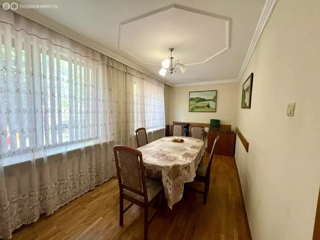 3-комнатная квартира: Майкоп, улица Ленина, 23 (76 м) - Фото 1