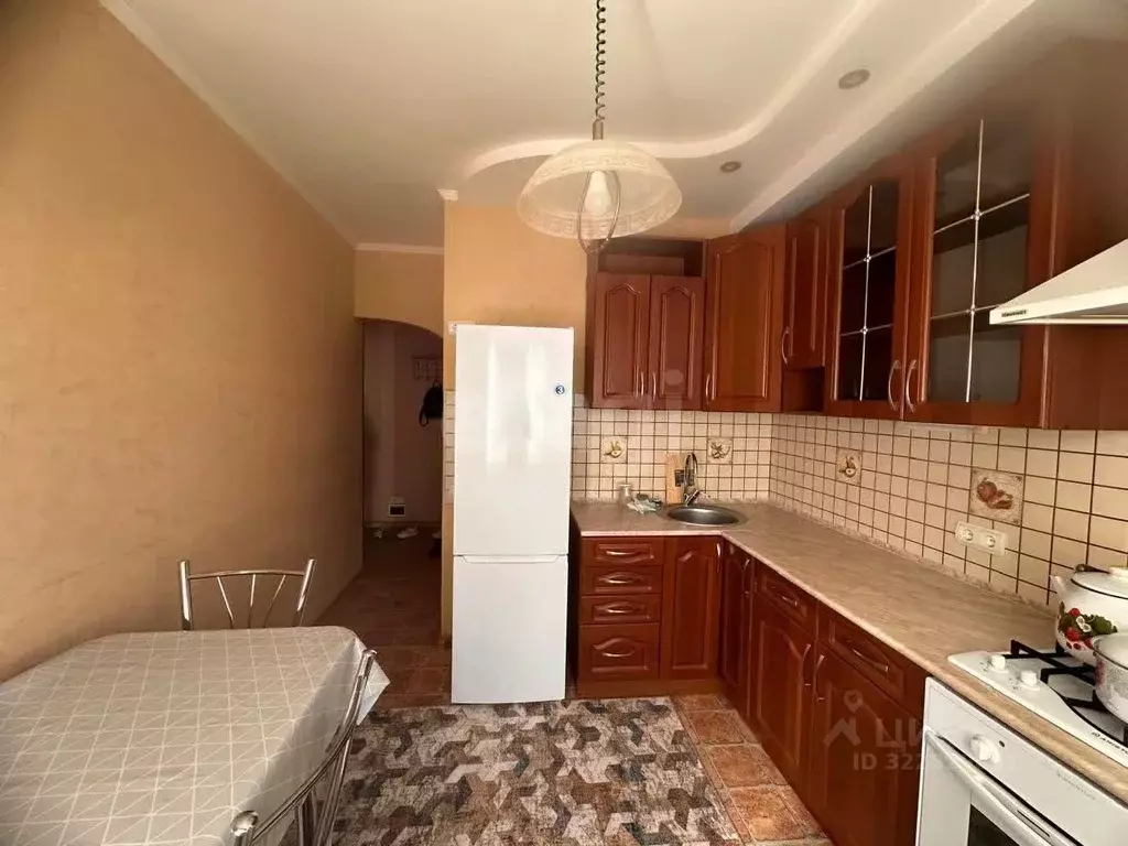 3-к кв. Оренбургская область, Оренбург просп. Гагарина, 25/4 (61.9 м) - Фото 0