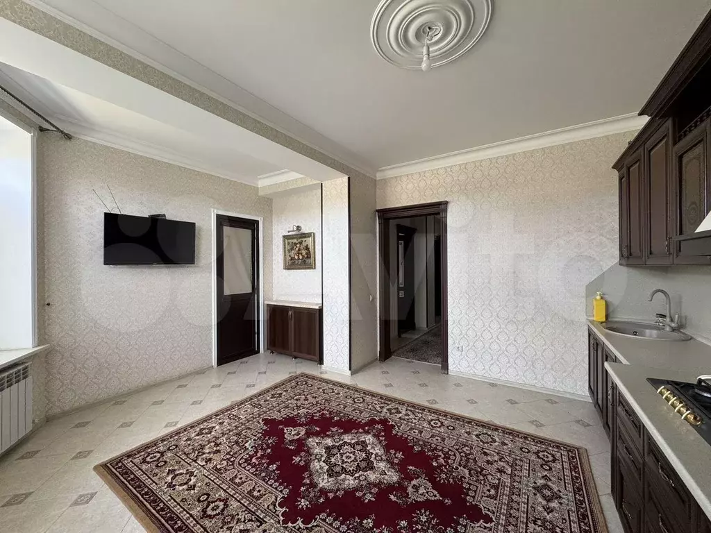 3-к. квартира, 101 м, 2/5 эт. - Фото 1