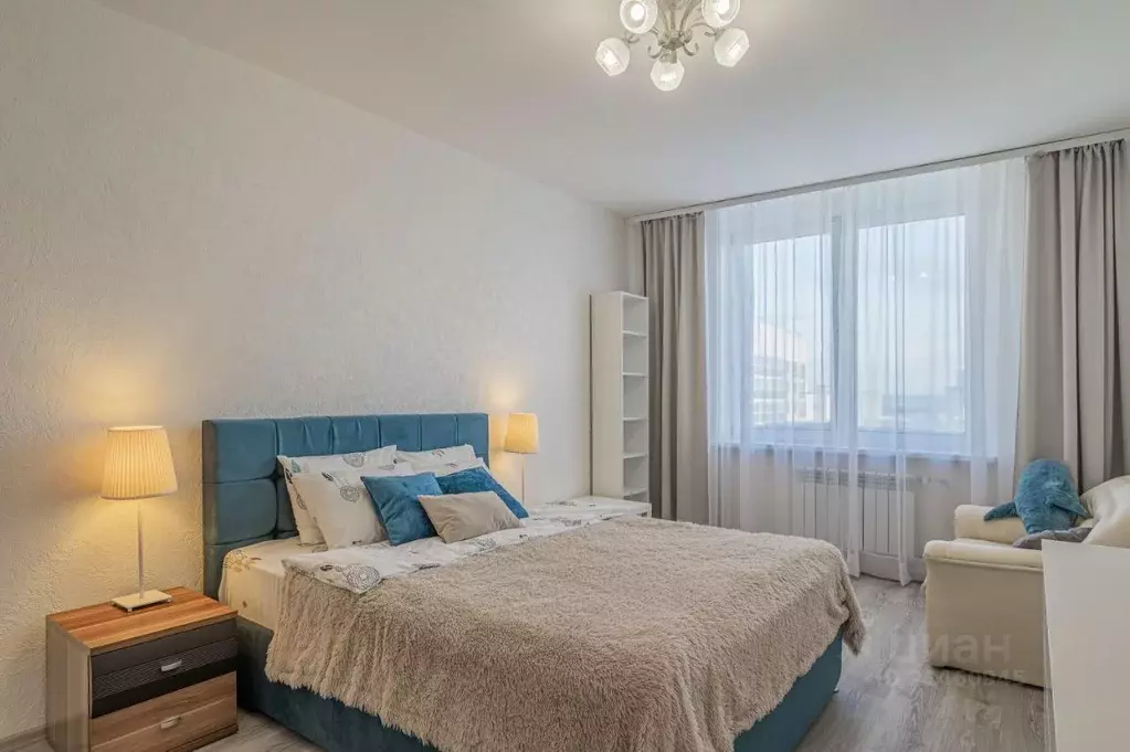 3-к кв. Свердловская область, Екатеринбург ул. Чкалова, 231 (114.0 м) - Фото 1