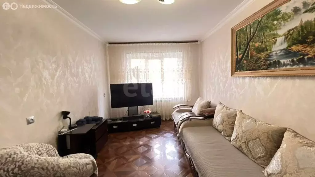 2-комнатная квартира: Тырныауз, Эльбрусский проспект, 1 (51.6 м) - Фото 0