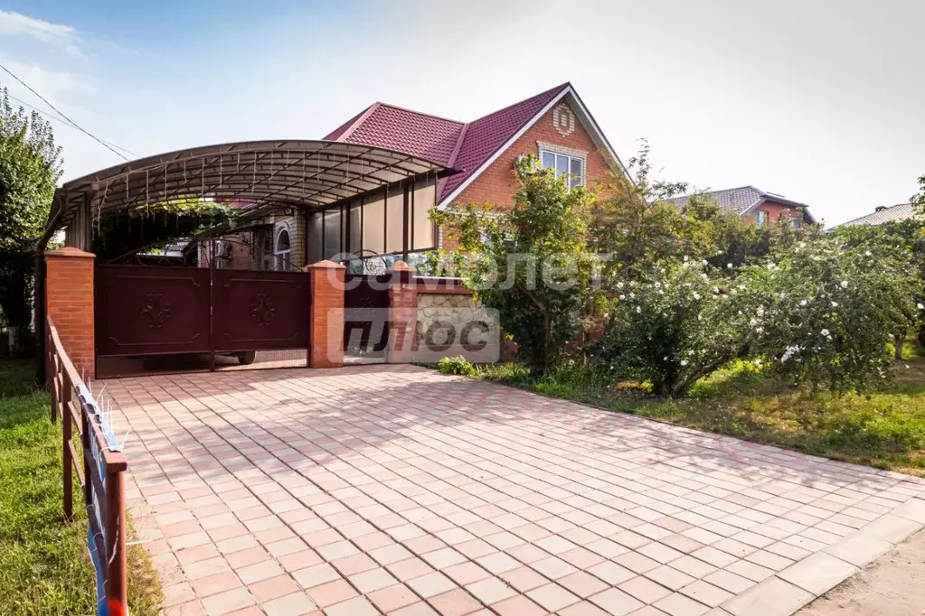 Дом в Краснодарский край, Динской район, с. Красносельское, Молодежный ... - Фото 1