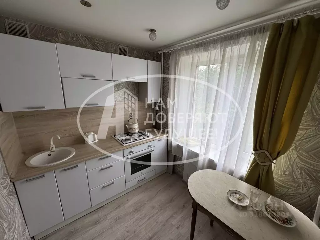 2-к кв. Пермский край, Чайковский ул. Уральских танкистов, 10 (44.6 м) - Фото 1