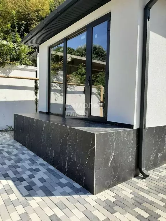 Дом в Краснодарский край, Туапсе ул. Кириченко, 64 (50 м) - Фото 2