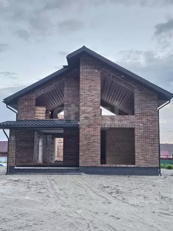 Дом в Брянская область, Брянск пер. 2-й Бабушкина (194 м) - Фото 1