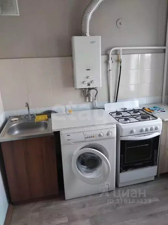 1-к кв. Адыгея, Майкоп Краснооктябрьская ул., 47 (29.0 м) - Фото 0