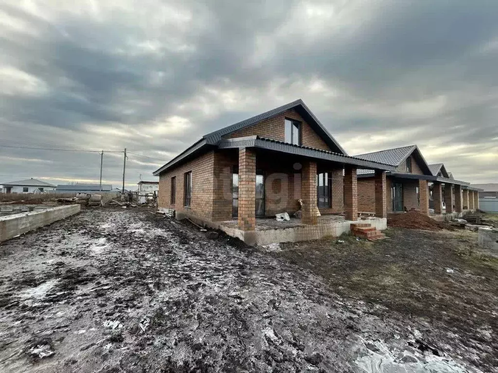 Дом в Башкортостан, Уфимский район, Русско-Юрмашский сельсовет, д. ... - Фото 1