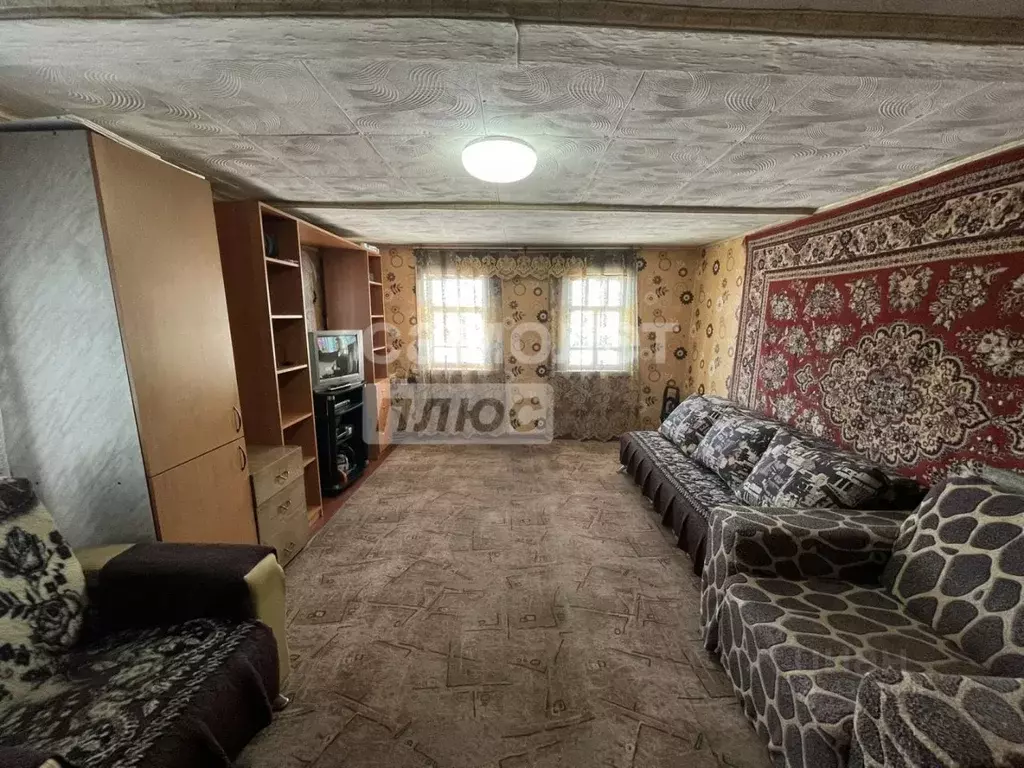 Дом в Свердловская область, Артемовский муниципальный округ, пос. ... - Фото 1