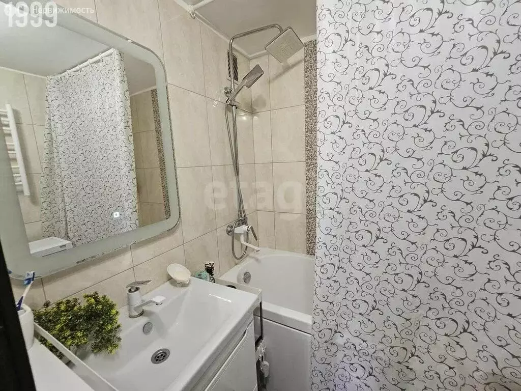 4-комнатная квартира: Севастополь, улица Генерала Хрюкина, 8Б (85 м) - Фото 2