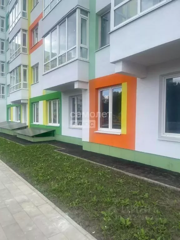3-к кв. Курская область, Курск ул. Энгельса, 158к1 (68.5 м) - Фото 0