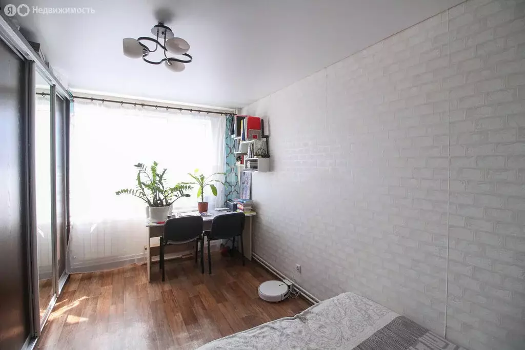 2-комнатная квартира: Барнаул, улица Гущина, 150/2 (55.5 м) - Фото 0