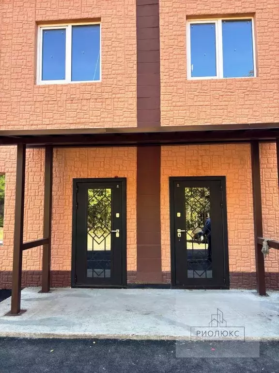 Таунхаус в Челябинская область, Магнитогорск ул. Калмыкова, 32А (150 ... - Фото 1