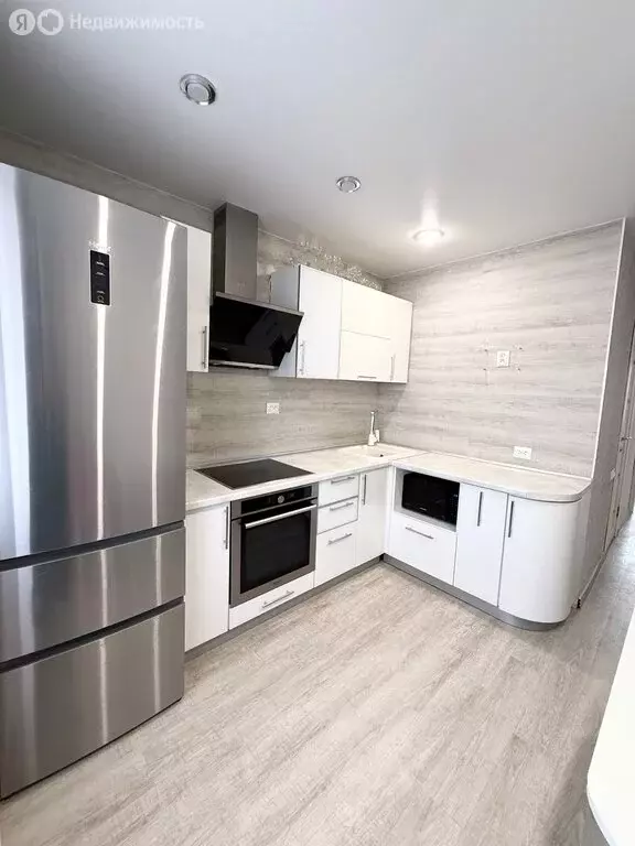 3-комнатная квартира: Братск, улица Возрождения, 6 (67.5 м) - Фото 2