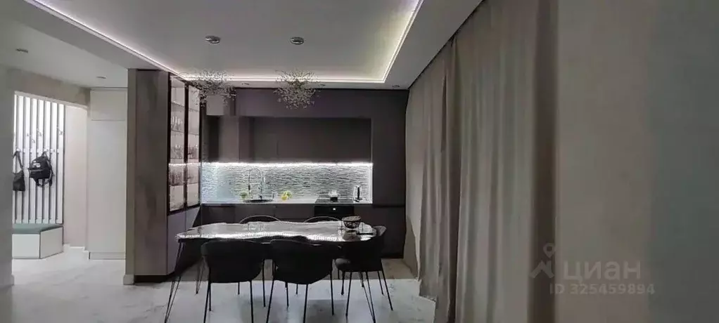 4-к кв. Иркутская область, Иркутск ул. Пискунова, 142/4 (98.3 м) - Фото 0