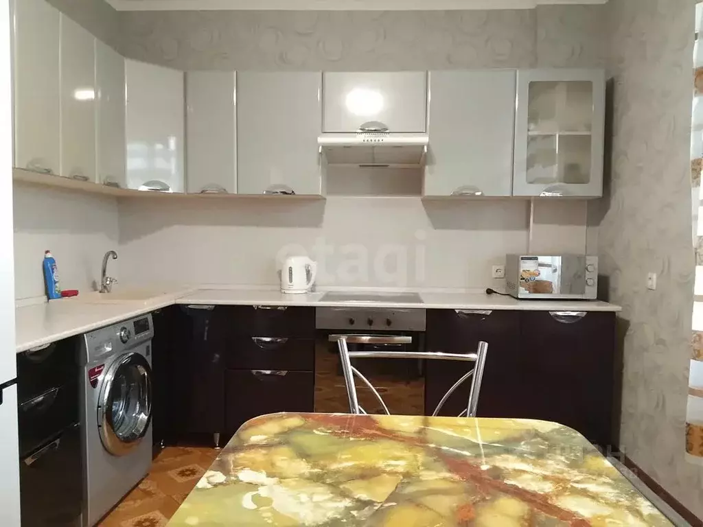 2-к кв. Калужская область, Калуга ул. Маяковского, 68 (68.6 м) - Фото 1