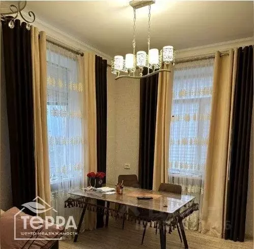 2-к кв. Крым, Евпатория ул. Дмитрия Ульянова, 19/2 (55.0 м) - Фото 0