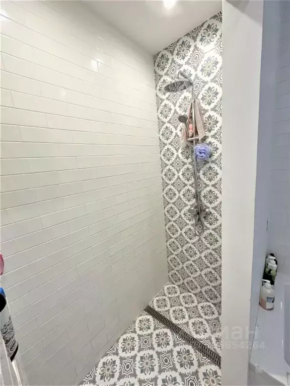 Дом в Крым, Симферопольский район, с. Мирное пер. Интернациональный, ... - Фото 1