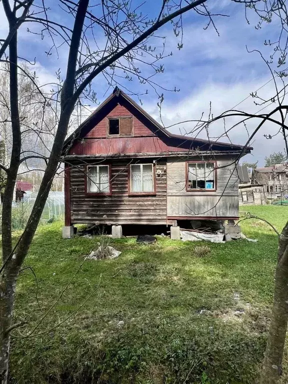 Дом в Ленинградская область, Лужский район, Мшинское с/пос, Яблонька ... - Фото 0