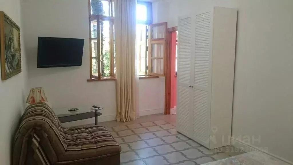 1-к кв. Крым, Ялта ул. Дражинского, 23А (35.0 м) - Фото 1