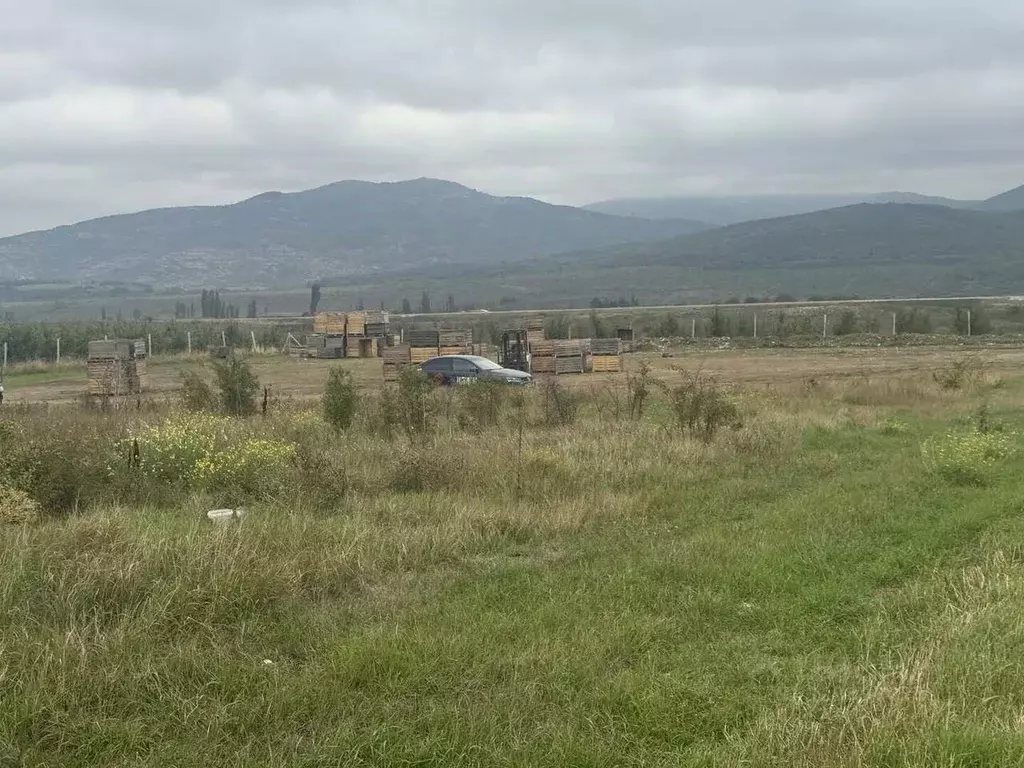 Участок в Крым, Белогорский район, с. Курское ул. Ленина (500.0 га.) - Фото 1