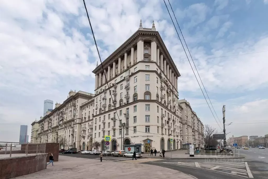 Помещение свободного назначения в Москва Кутузовский просп., 30 (320 ... - Фото 1