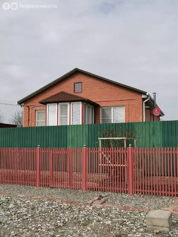 Дом в Икрянинский район, рабочий посёлок Ильинка, Мостовая улица, 38 ... - Фото 2