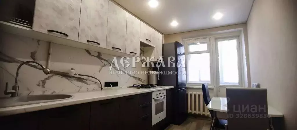 2-к кв. Белгородская область, Старооскольский городской округ, с. ... - Фото 1