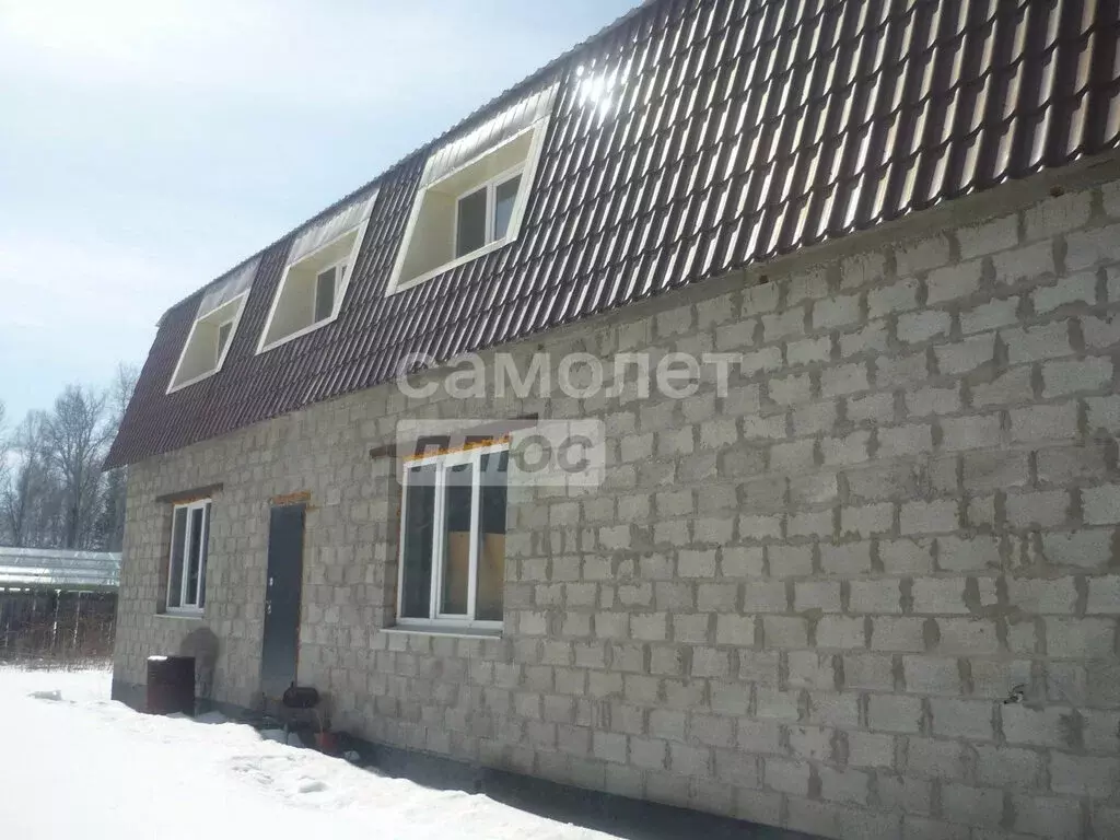 Дом в Большееланское муниципальное образование, деревня Архиереевка, ... - Фото 1