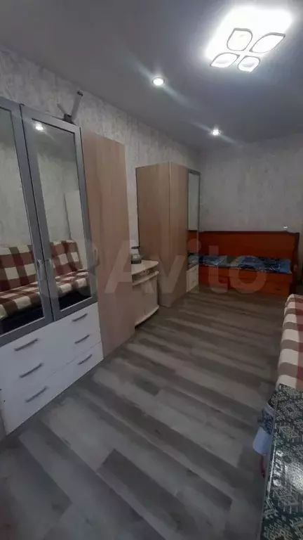 Комната 18 м в 3-к., 2/5 эт. - Фото 1