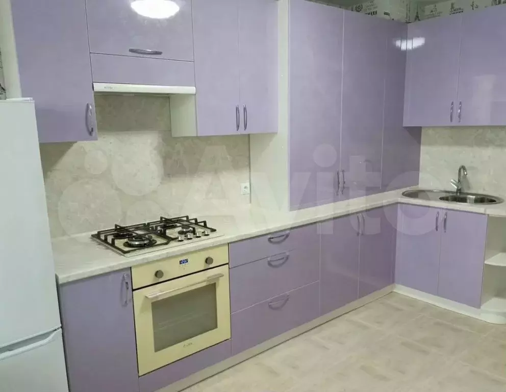 2-к. квартира, 60 м, 6/9 эт. - Фото 0