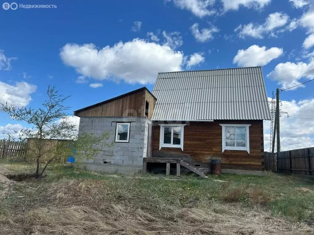 Дом в село Сотниково, Детская улица (68.2 м) - Фото 1