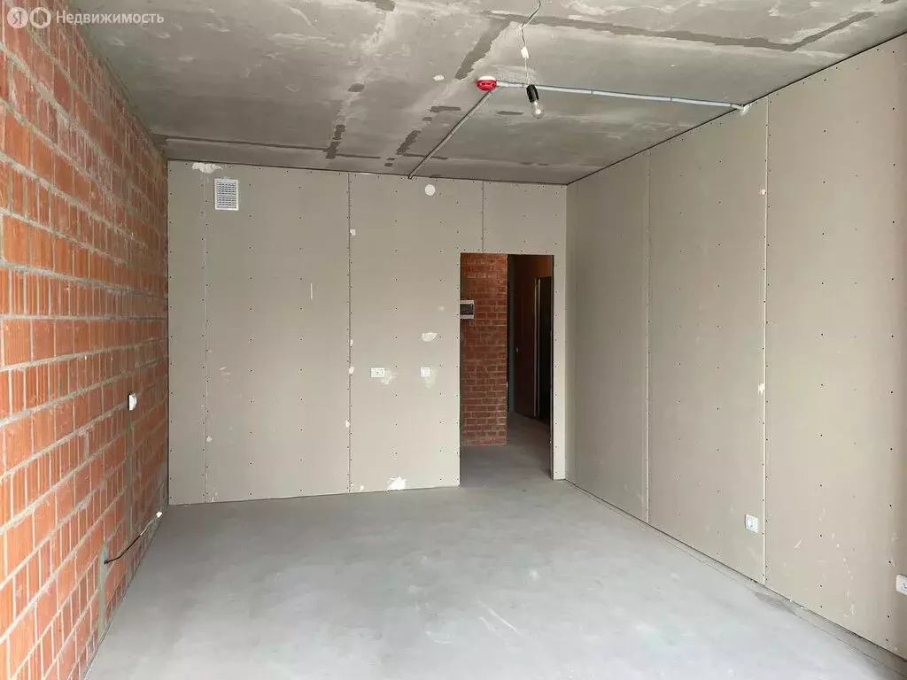 3-комнатная квартира: Санкт-Петербург, улица Академика Константинова, ... - Фото 1