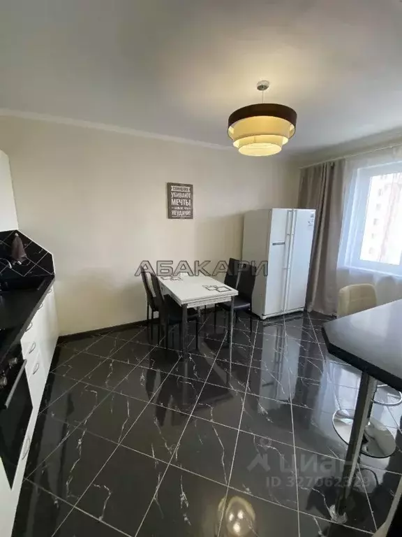 3-к кв. Красноярский край, Красноярск ул. Республики, 37А (90.8 м) - Фото 2