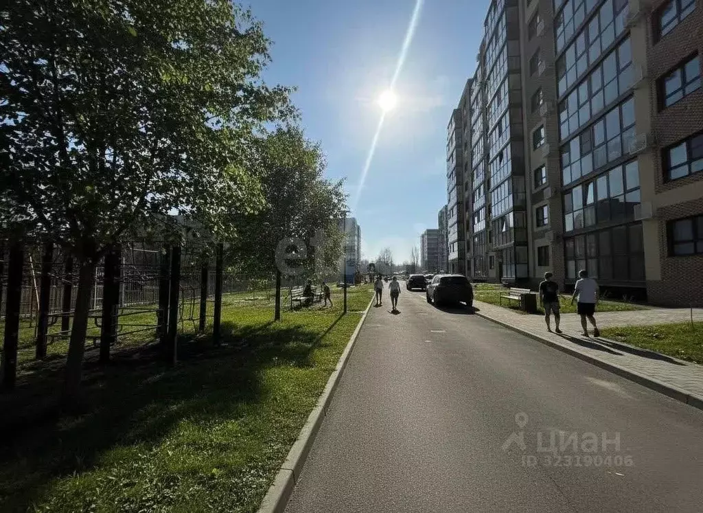 1-к кв. Белгородская область, Старый Оскол ул. Свердлова, 6 (37.2 м) - Фото 1