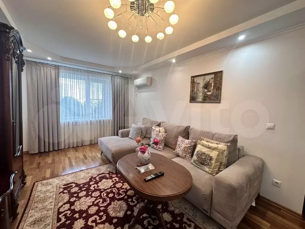 3-к. квартира, 90 м, 6/11 эт. - Фото 0